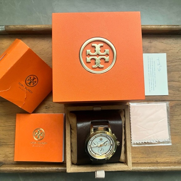 Tory Burch - Picture 5 of 15